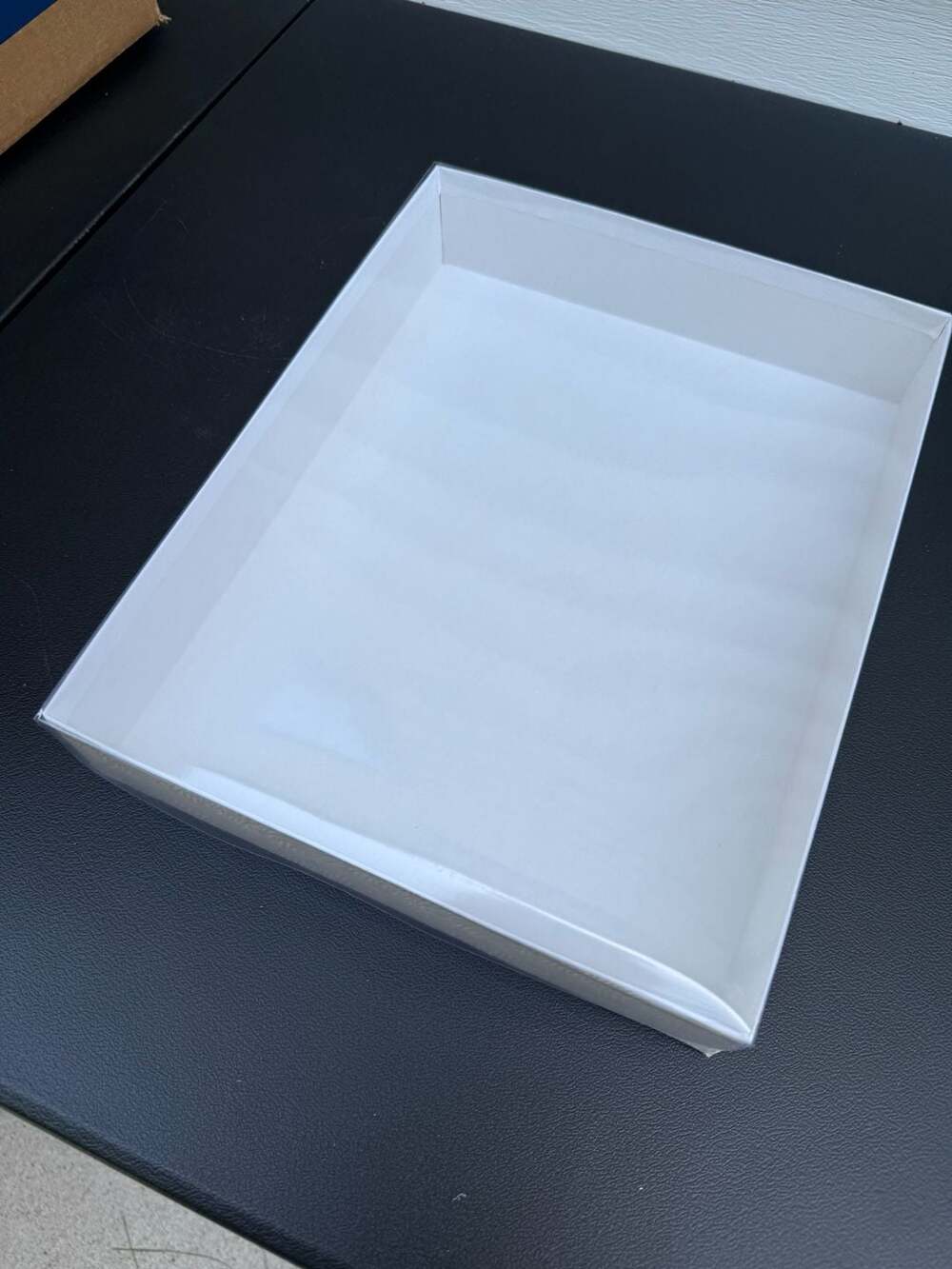 Uline S-8543 Clear Lid White Base Gift Boxes 11 1/4 x 8 3/4 x 2